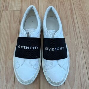 Givenchy White Sneakers with Black Logo Band